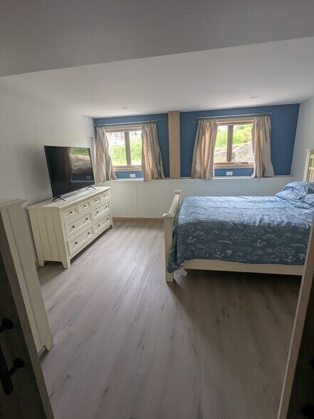 Bedroom - 36 Bayside Ave