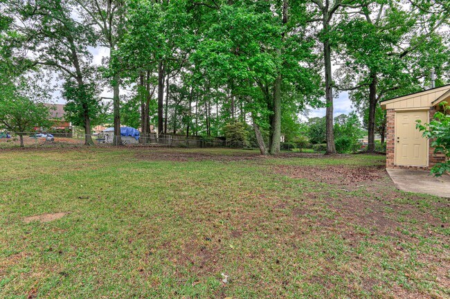 Building Photo - 2960 Glenn Hills Dr