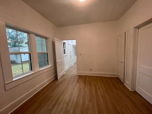 Building Photo - 1004 NW 31st St