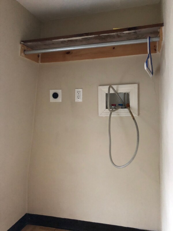 Building Photo - 72 Orient Ave