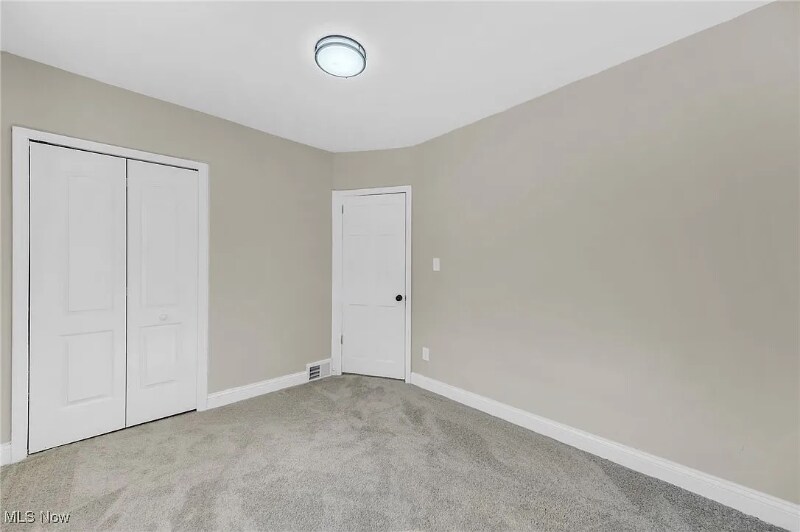 Building Photo - 3211 W 121st St