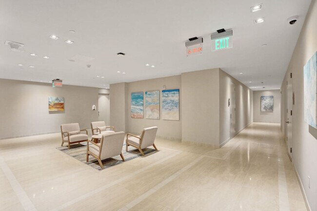 Building Photo - 3100 N Ocean Dr