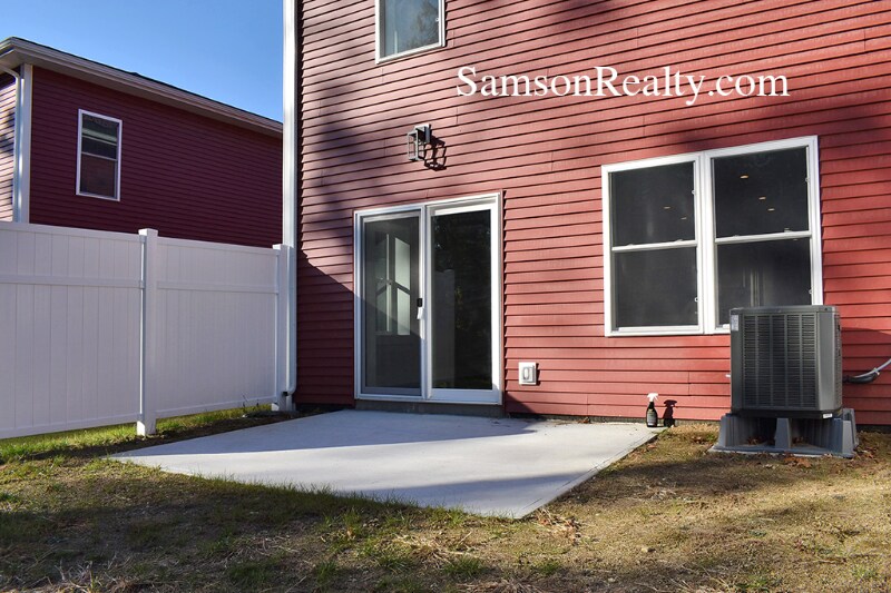 Building Photo - 121 Allura Ln