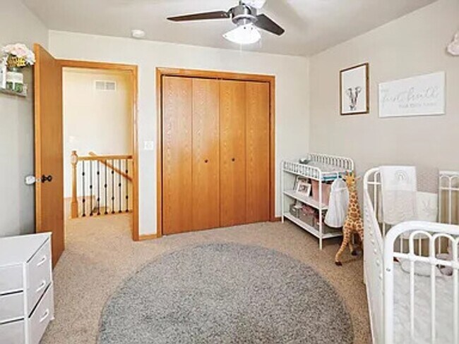 Building Photo - Coralville 4 Bedroom 4 Bath 3 Level Town H...