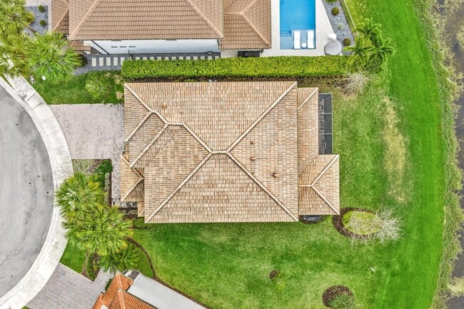 Building Photo - 7921 NW 82nd Ct