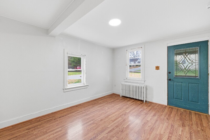 Building Photo - 4 Grandview St