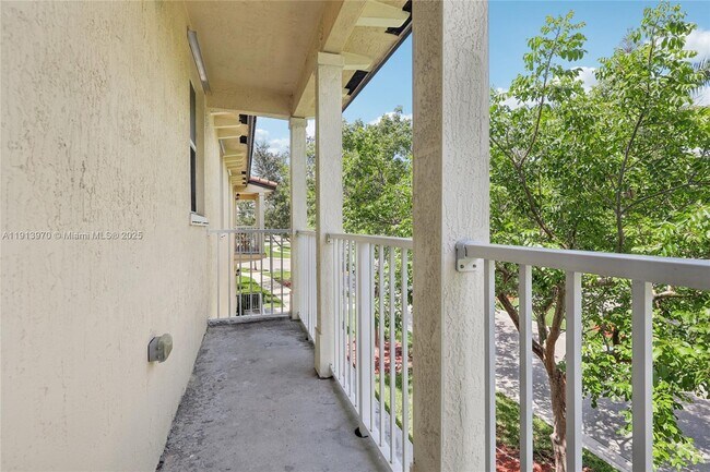 Building Photo - 24313 SW 115 Ct