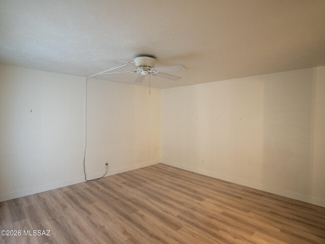 Building Photo - 558 N Dodge Blvd