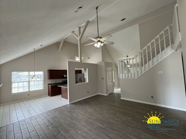 Building Photo - Charming 4-Bedroom Home in Parkwood Place, Bluewater Bay - Cul-de-Sac!