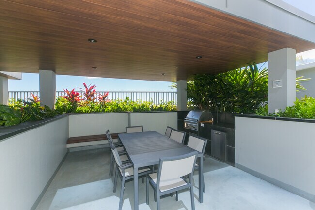 Building Photo - 1391 Kapiolani Blvd