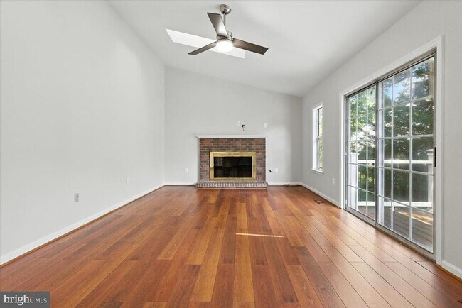 Building Photo - 1562 Kingstream Cir
