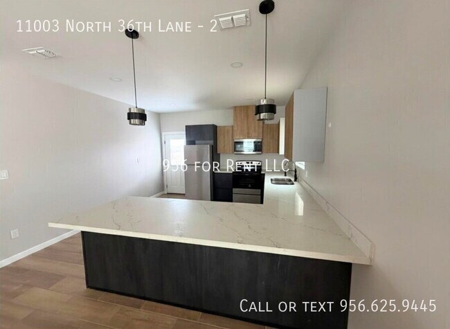 Building Photo - 11003 N 36th Ln