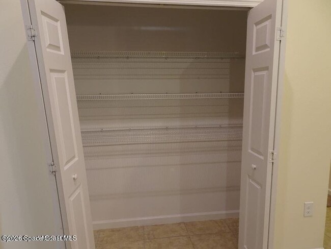 Building Photo - 1080 Cayman Dr