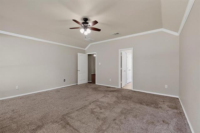 Building Photo - 337 Royal Oak Dr