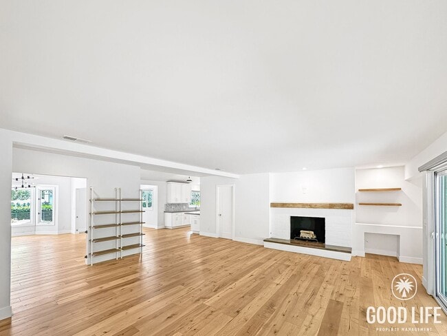 Building Photo - Stunning 3BR Home in Santa Ana with Private  Large Yard, Modern Upgrades & 2-Car Garage