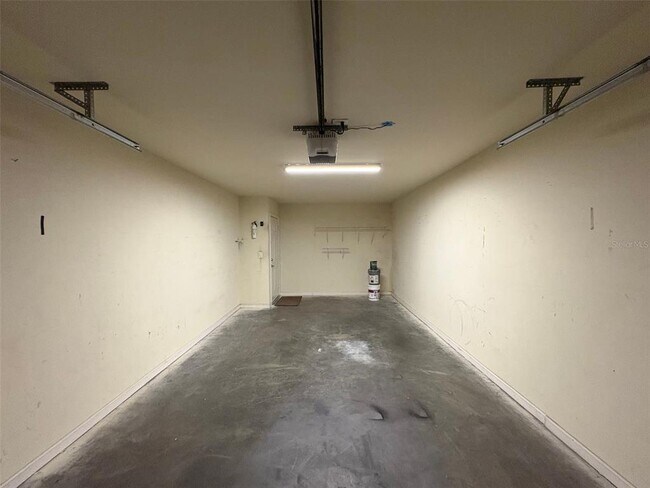 Building Photo - 12021 Villanova Dr