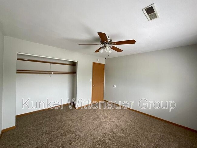 Building Photo - 1705 Jamestown Rd
