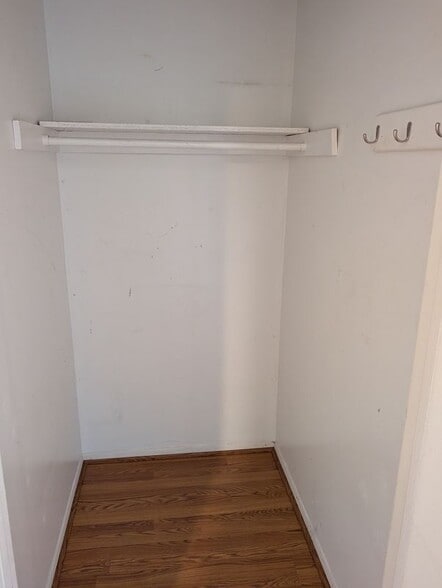 Building Photo - 6301 Robinson Rd