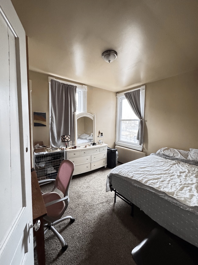 Building Photo - 3-Bedroom Student House – Available August 1st, 2026