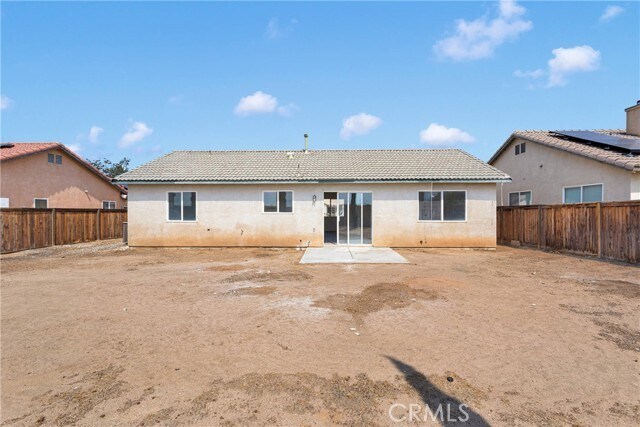 Building Photo - 15368 Ross Dr