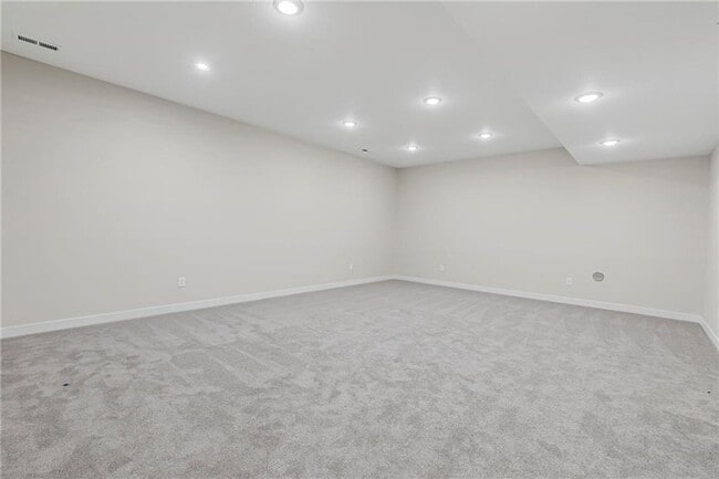 Building Photo - {17756} Brand New Reverse 1.5 + Finished Basement + Community Pool