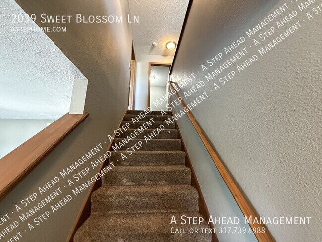 Building Photo - 2039 Sweet Blossom Ln