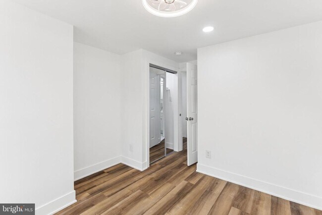 Building Photo - 807 N 42nd St