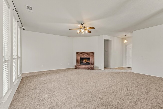 Building Photo - 1941 Harvester Dr