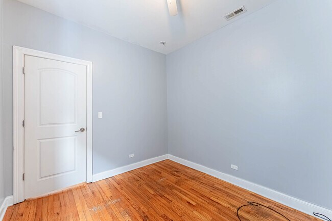 Building Photo - 163 N Lockwood Ave