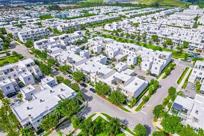 Building Photo - 10445 NW 66th St