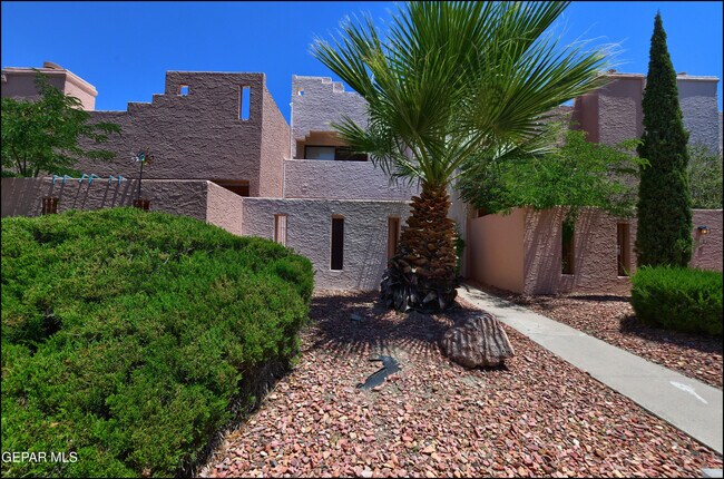 Building Photo - 710 N Resler Dr