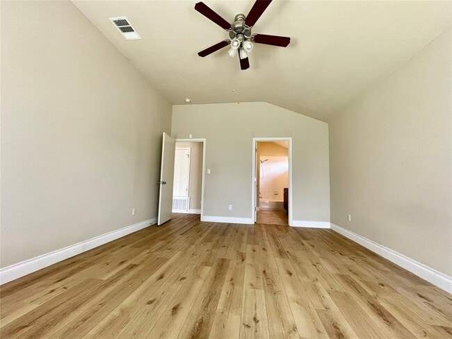 Building Photo - 15203 Lucian Dr