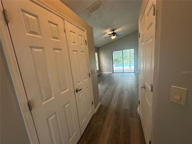 Building Photo - 929 Rosinia Ct
