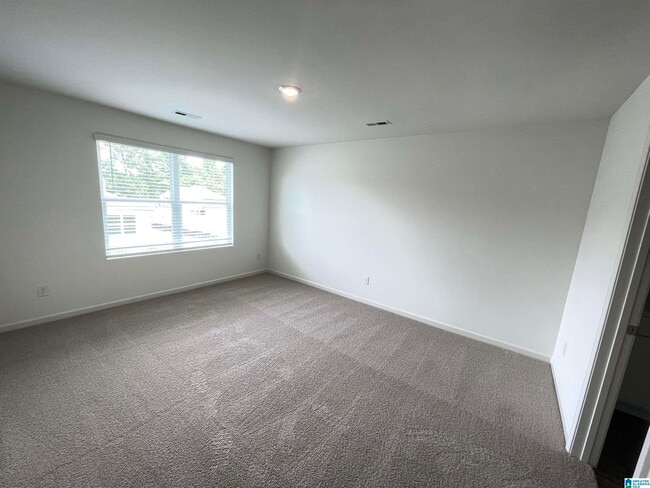 Building Photo - 5586 Post Oak Trl