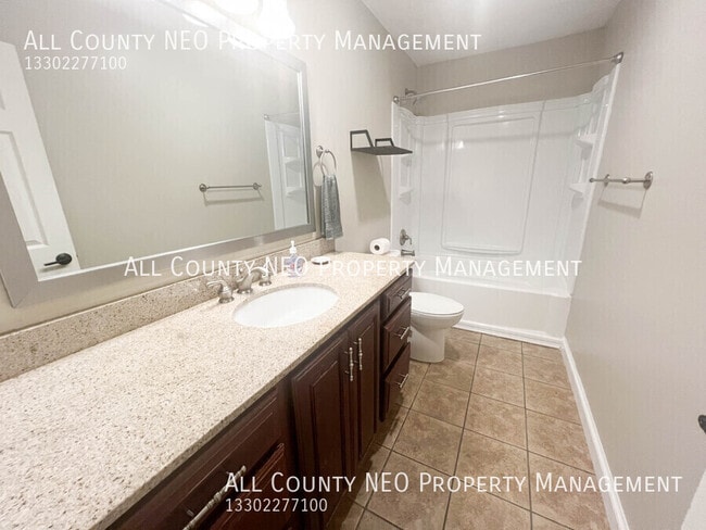 Building Photo - 8988 Birchwood Dr