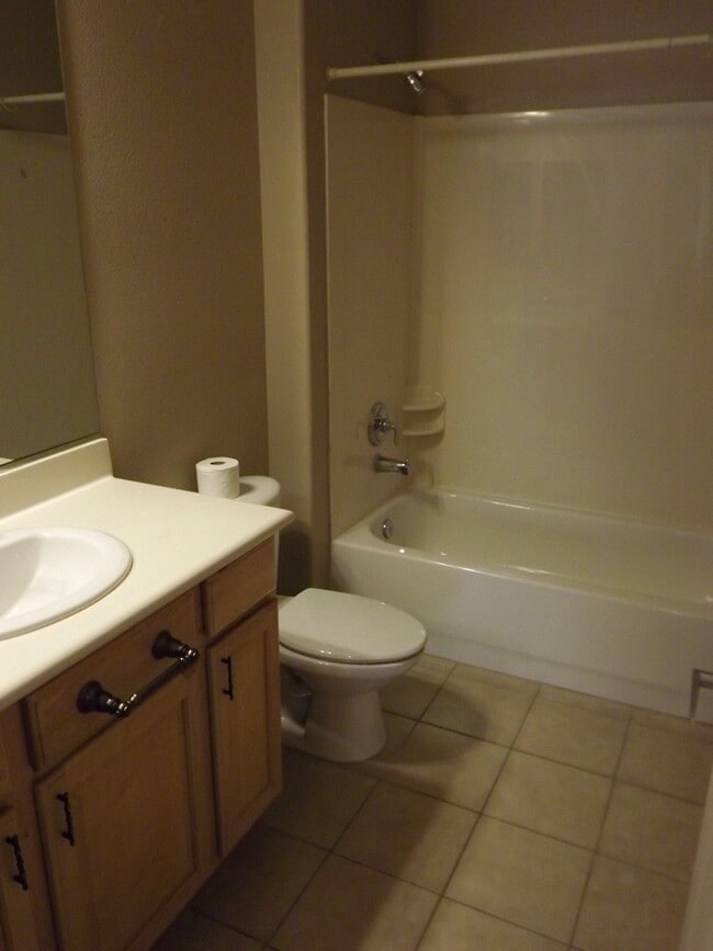 Building Photo - **WONDERFUL SINGLE STORY HOME IN 55+ "SUN CITY ANTHEM SOLERA!!"