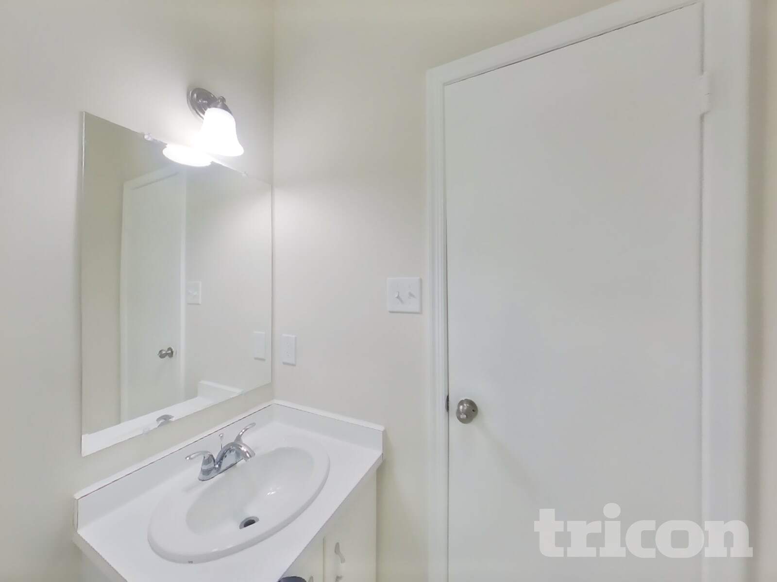 Building Photo - 50 Hamlet Dr