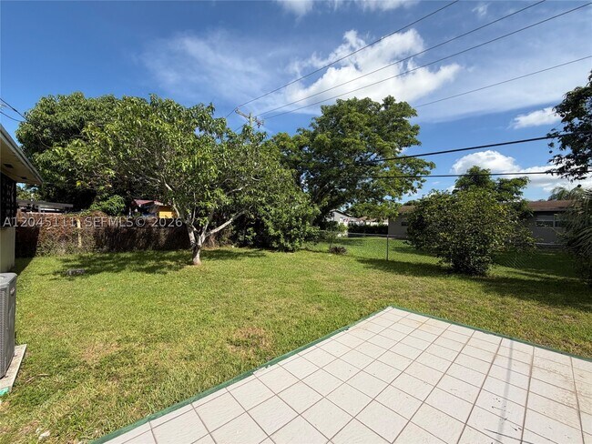 Building Photo - 11601 Pinkston Dr