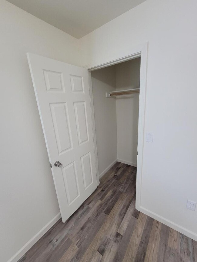 Building Photo - 1800 Dover St