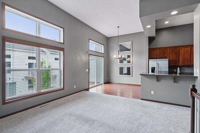 Building Photo - 15424 Foster Dr N