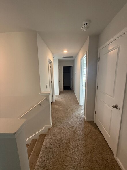 Building Photo - 358 Feldspar Ln