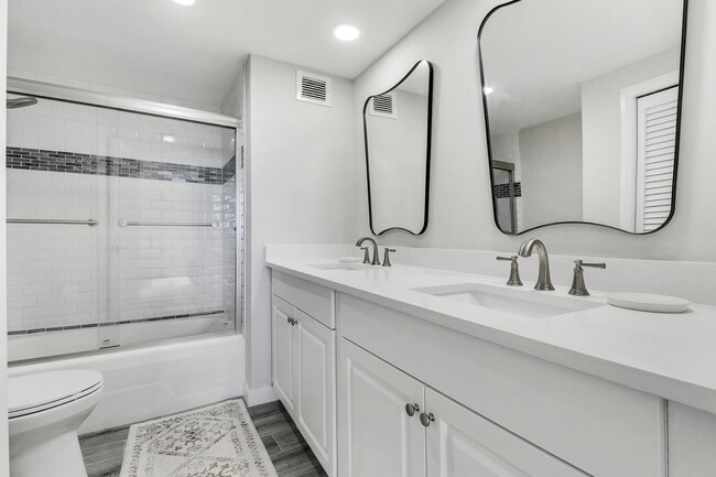 Building Photo - 5400 N Ocean Dr
