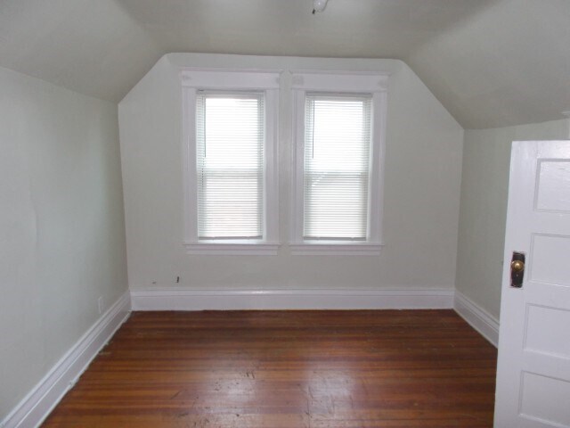 Building Photo - 41 Doran St