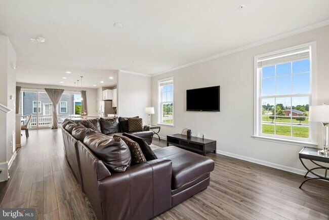 Building Photo - 6052 Krantz Dr