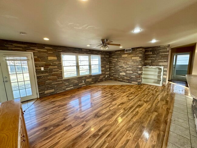 Building Photo - 5002 46th St