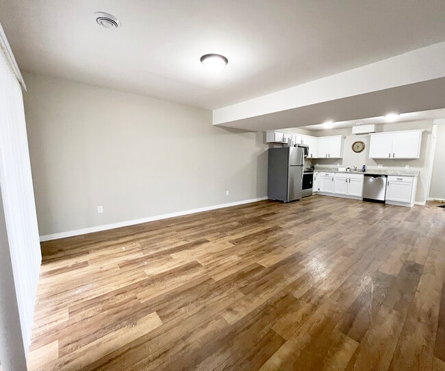Building Photo - Fox Meadows Townhomes