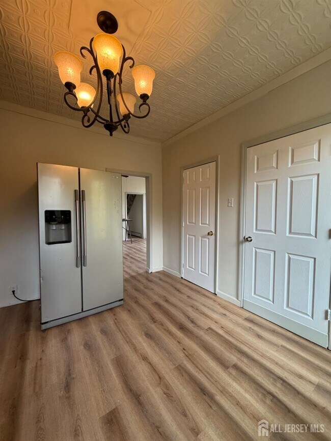 Building Photo - 400 High St