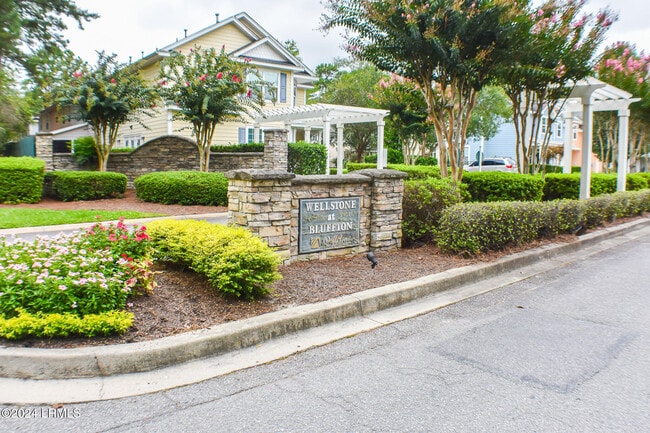 Building Photo - 43 Blue Haw Ct