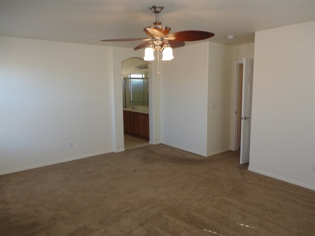 Building Photo - 1328 E Weatherby Way