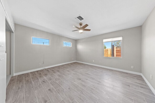 Building Photo - Rare 4-Bedroom Single-Story Home in Henderson